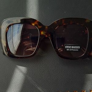 Steve Madden Brown Tortoise Sunglasses
